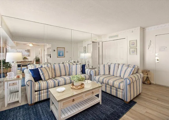 Ferienhaus Lovely 2 Bedroom 9400 With Side Ocean View & Outdoor Pool!