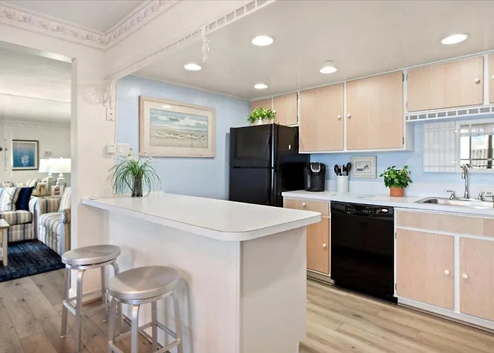 Ferienhaus Lovely 2 Bedroom 9400 With Side Ocean View & Outdoor Pool!