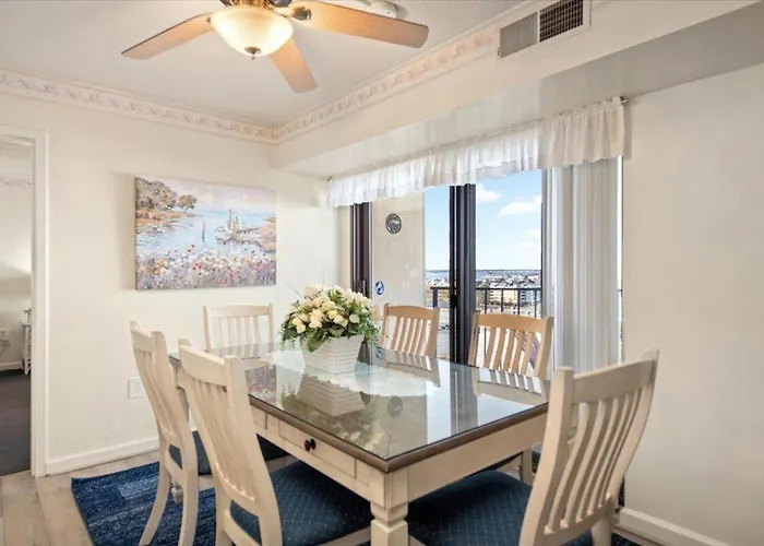 Ferienhaus Lovely 2 Bedroom 9400 With Side Ocean View & Outdoor Pool!