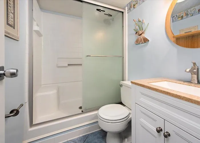 Lovely 2 Bedroom 9400 With Side Ocean View & Outdoor Pool! Ocean Stadt