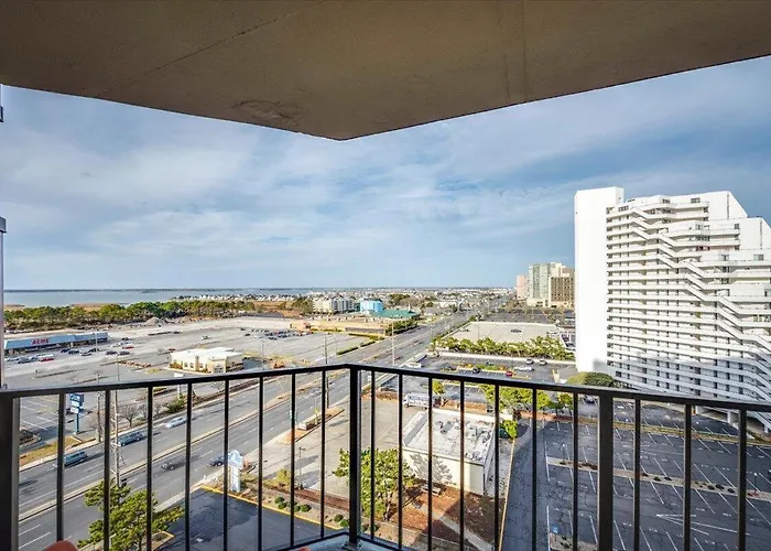 Ferienhaus Lovely 2 Bedroom 9400 With Side Ocean View & Outdoor Pool! Ocean Stadt