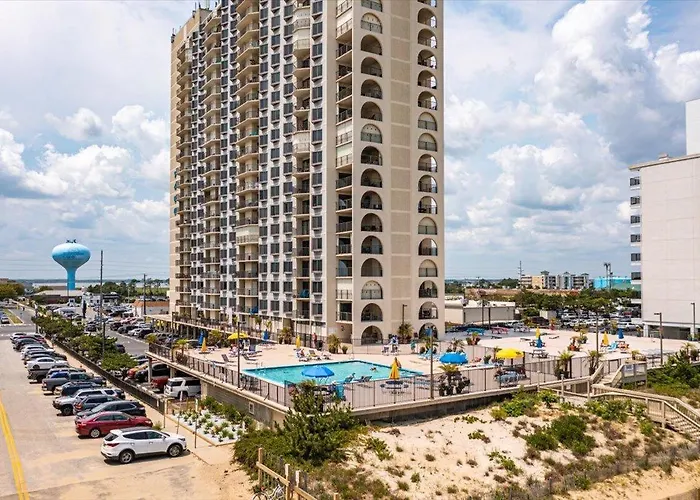 Lovely 2 Bedroom 9400 With Side Ocean View & Outdoor Pool! * Ocean Stadt